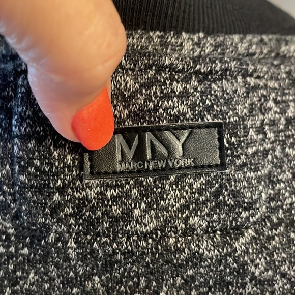 MNY Andrew Mark performance cotton blend top / sweatshirt faux leather trim S - Picture 7 of 12